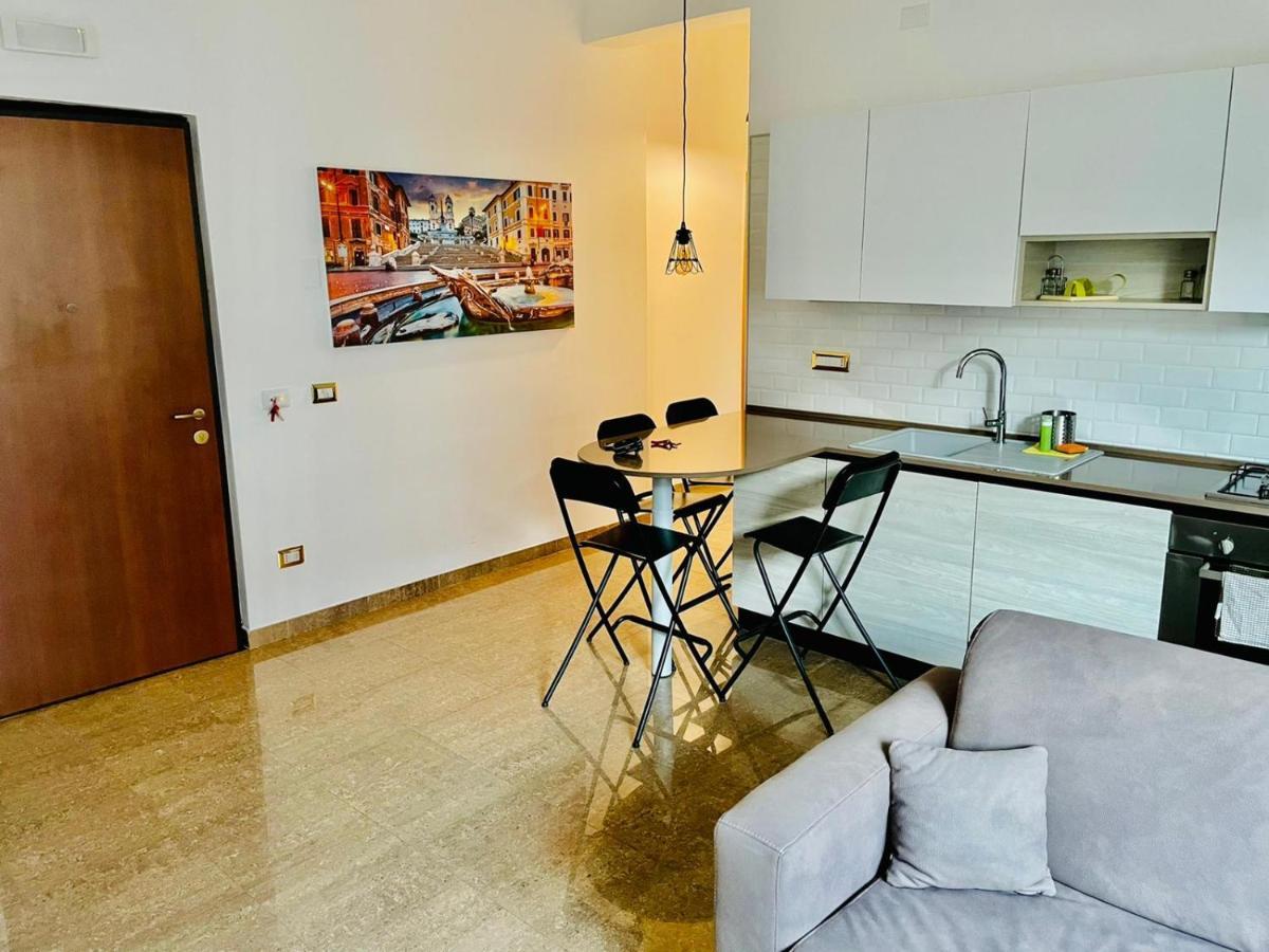 Interno Dieci Roma Exterior foto