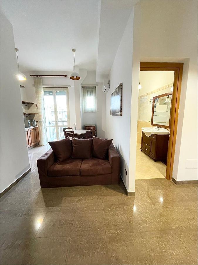 Interno Dieci Roma Exterior foto