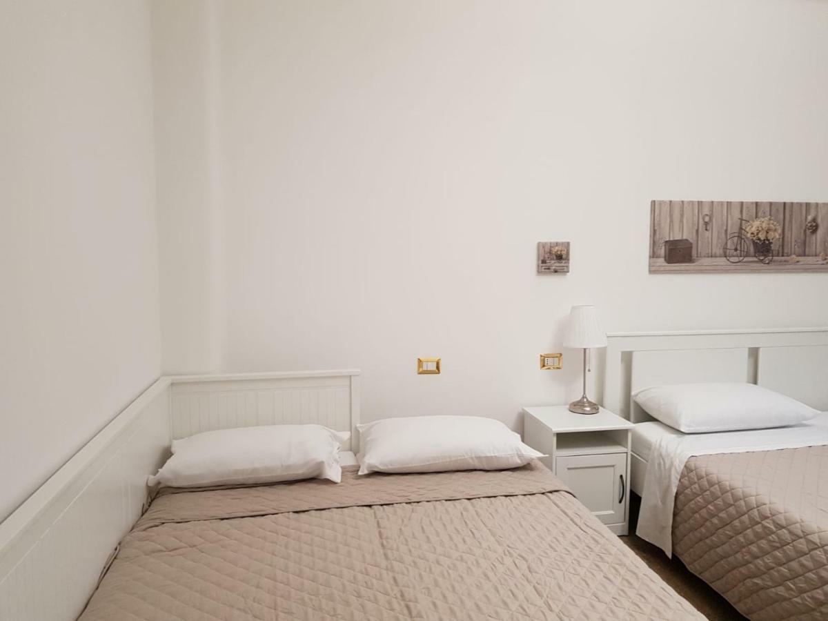 Interno Dieci Roma Exterior foto