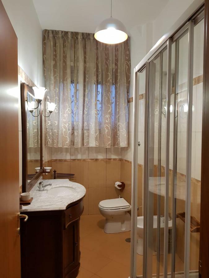 Interno Dieci Roma Exterior foto