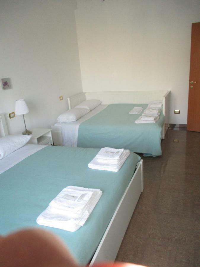 Interno Dieci Roma Exterior foto